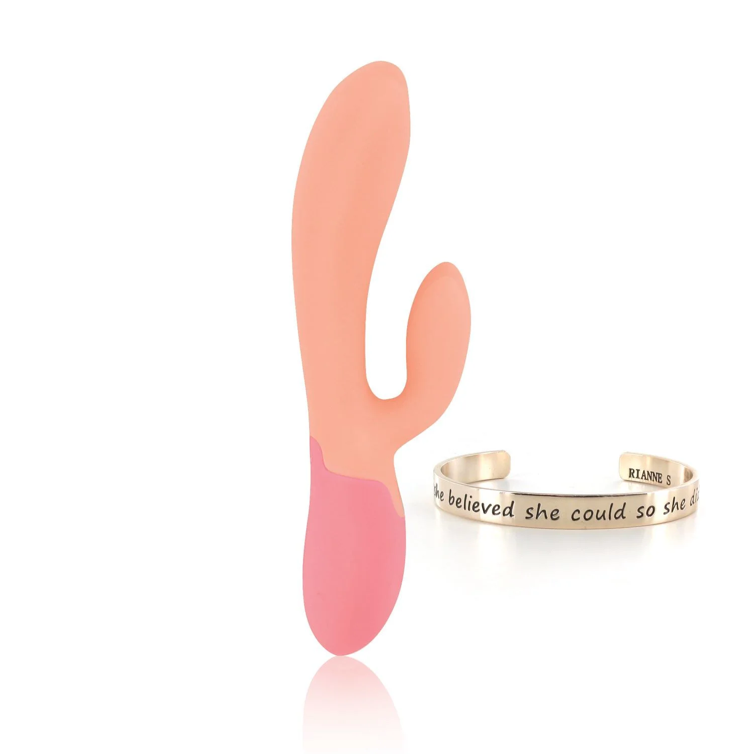 RS - Essentials - Xena Verwarmende Rabbit Vibrator - Perzik RS - Essentials - Xena Verwarmende Rabbit Vibrator - Perzik
